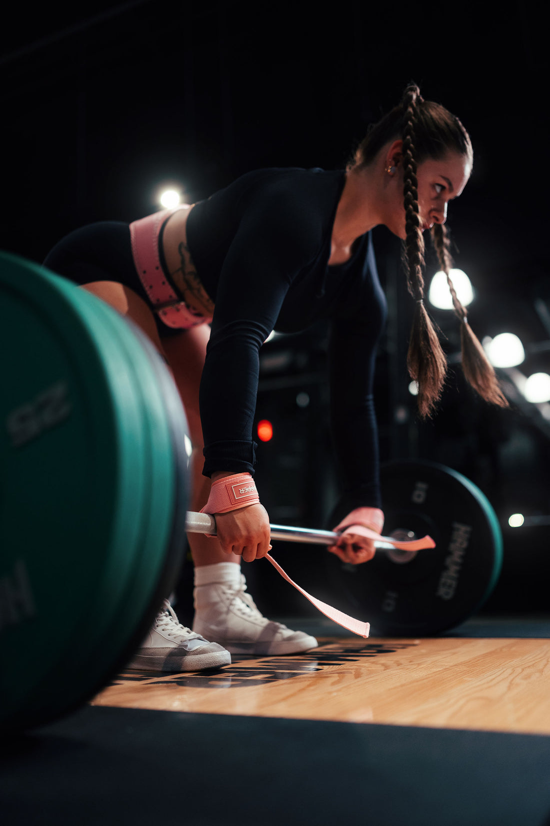 Should you Deadlift With a Lifting Belt or Without?